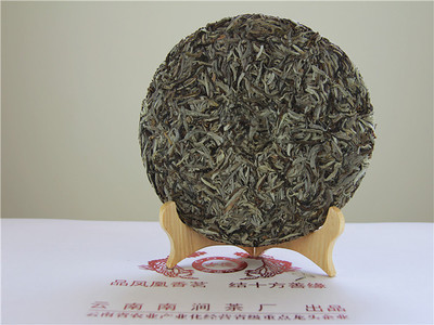 时间的馈赠 2012年南涧茶厂古德凤凰月光白（月光美人）生普品鉴